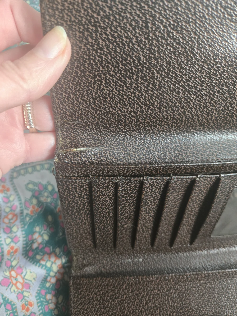 Vintage Gucci Brown Signature Canvas Continental Wallet with Web Stripe - Picture 6 of 8